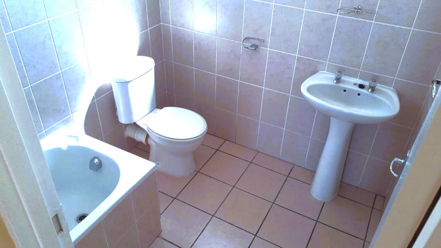 To Let 3 Bedroom Property for Rent in Bluewater Bay Western Cape